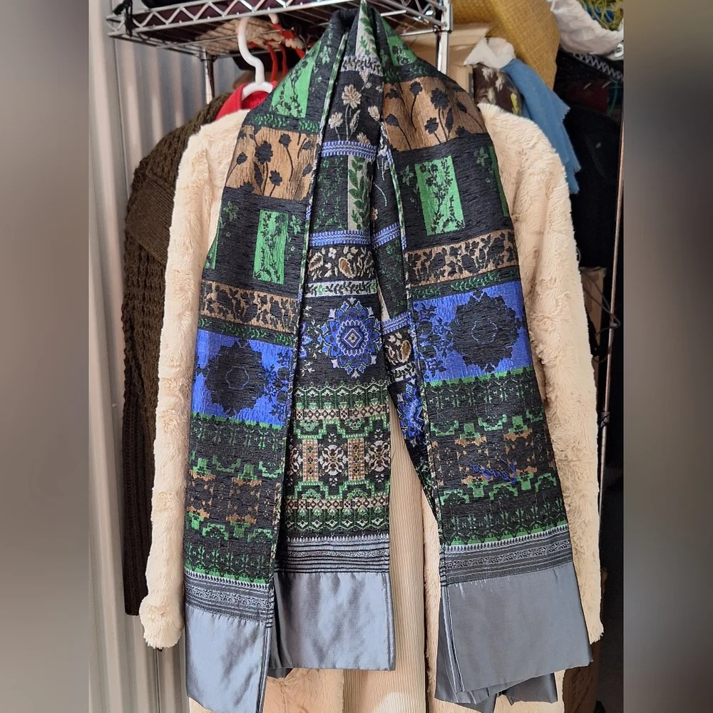 Italian, Dual-Sided Scarf/Wrap